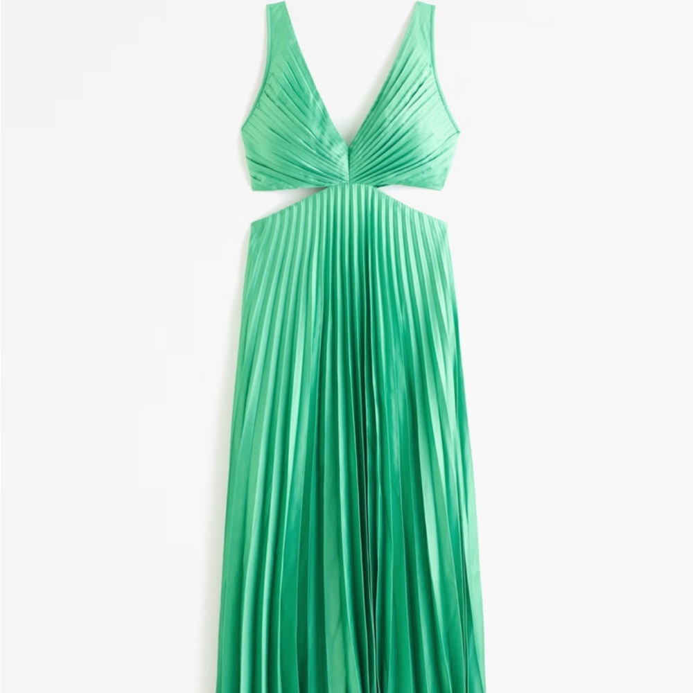 Mint Green Sleeveless Sundress with Pleated Skirt and V-Neck for Wedding Guest